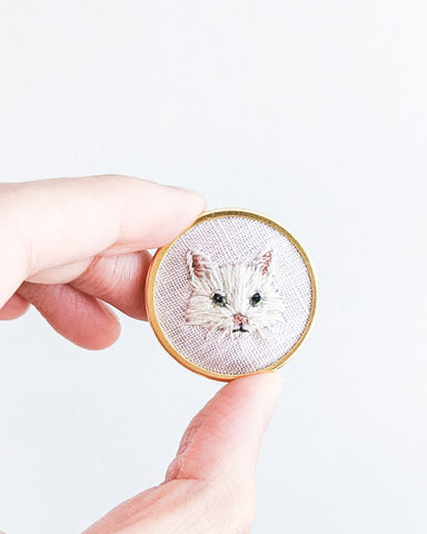 Embroidered Cat Pin - White Maine Coon, long-haired